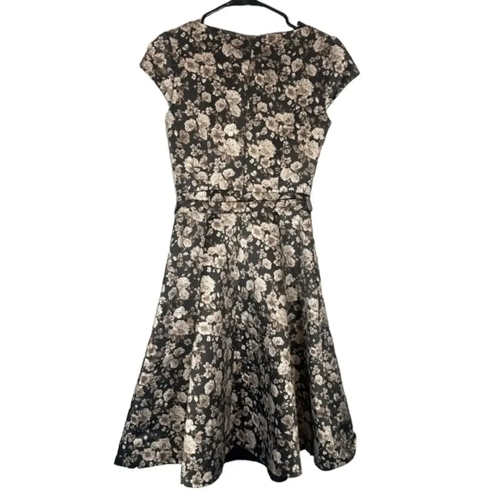 Gal Meets Glam Black Floral Short Cap Sleeve V-Neck Sheath Dress Women Sz 00